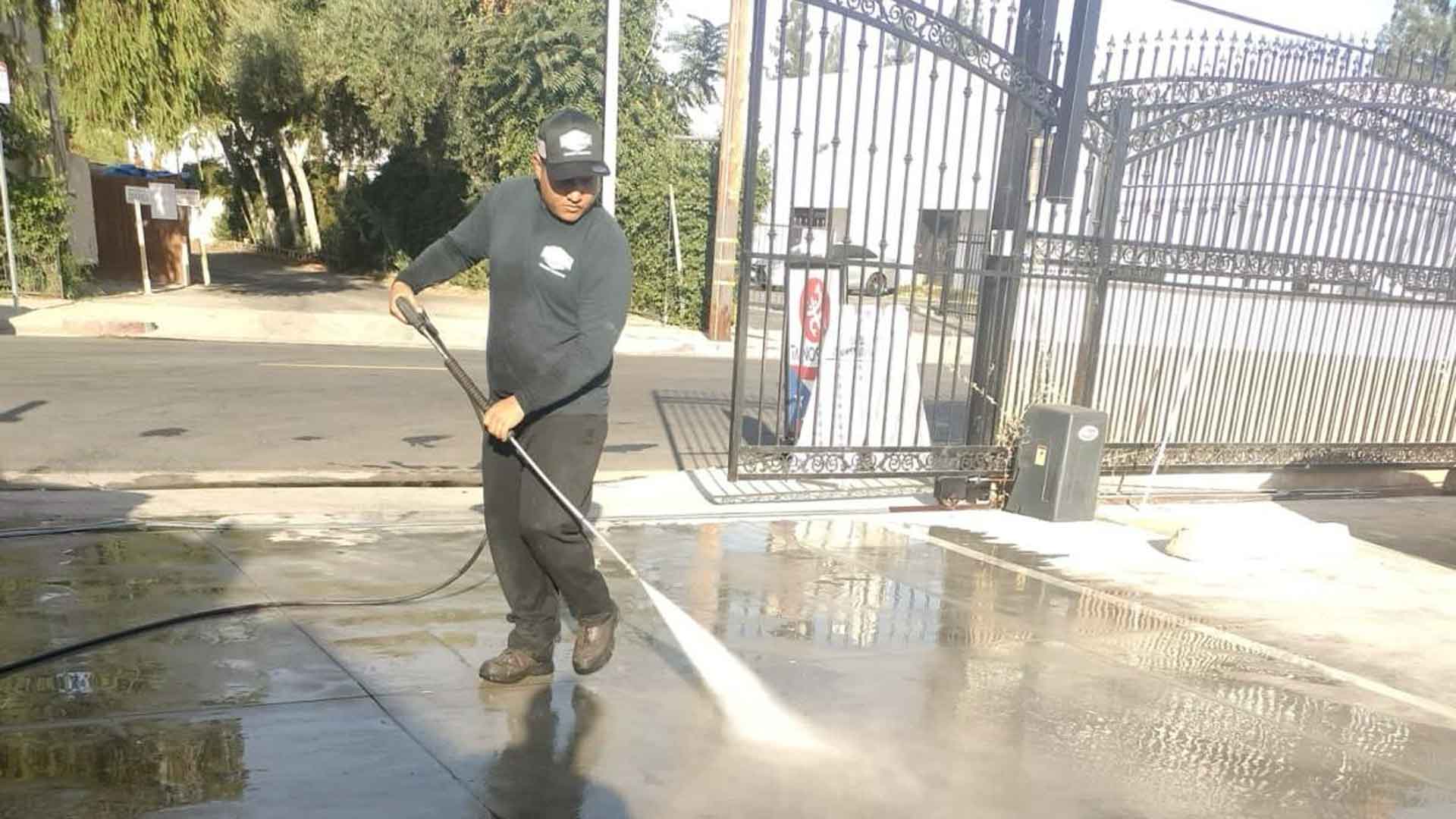 Pressure Washing Parking Lot In Los Angeles and surrounding areas